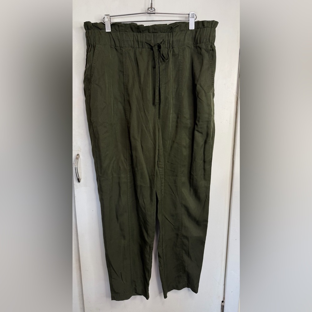 A New Day Green Pants NWOT